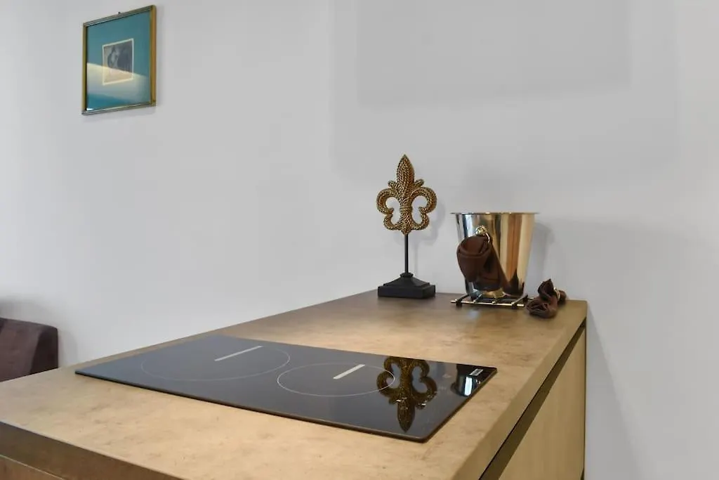 Lax Designer, Oasis City Skyline Views, Parking Bucharest Apartment