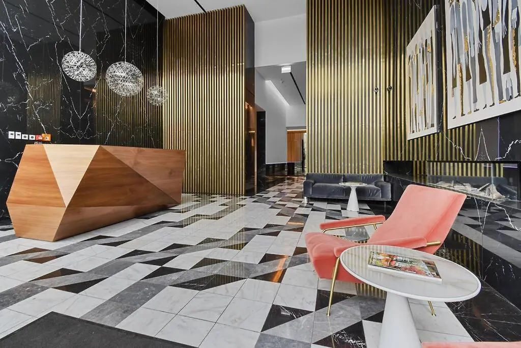 Apartment Lax Designer, Oasis City Skyline Views, Parking Bucharest