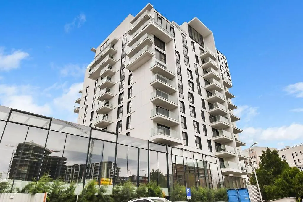 Lax Designer, Oasis City Skyline Views, Parking Bucharest 0*,  Romania